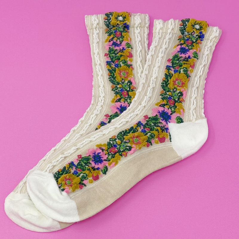 Noble Floral Beauty Socks
