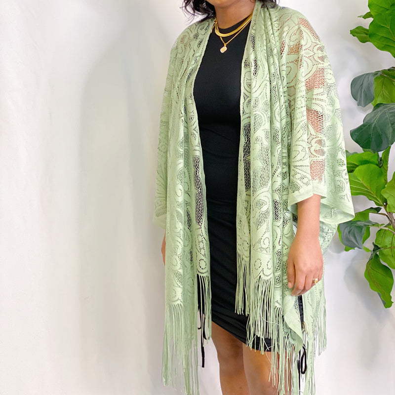 Elegant Lace Fringed Kimono