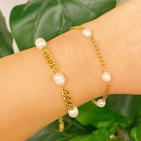Freshwater Pearls On Chain Bracelet