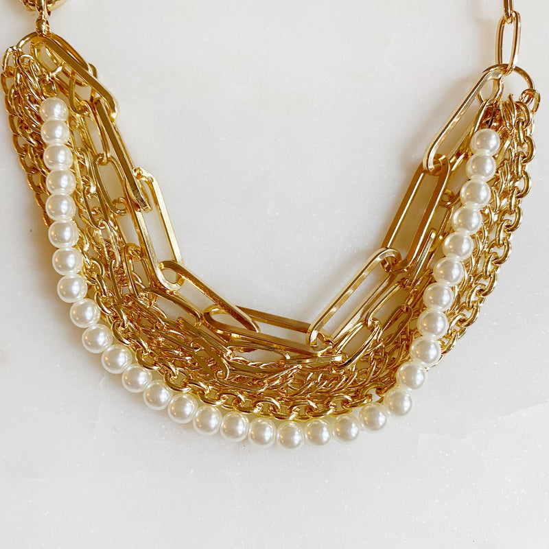 Bracelet multi-chaînes et perles