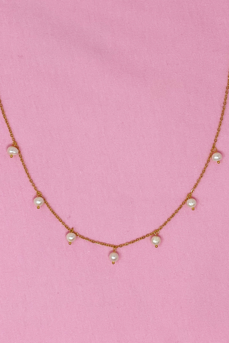 Pearly Drop Necklace