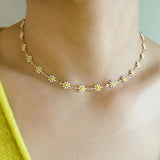 Collier marguerite tout autour