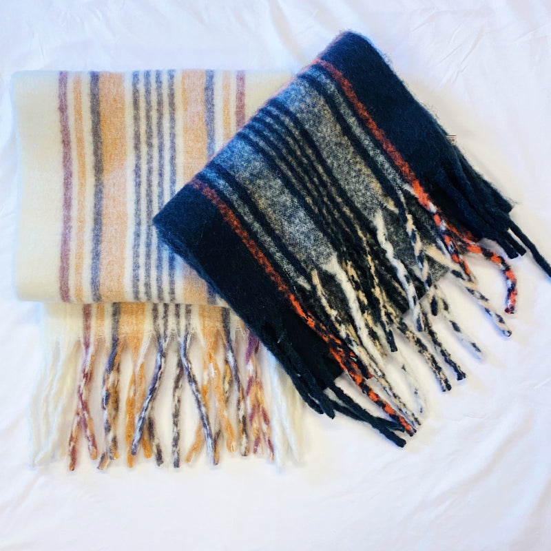So Stylish Cozy Plaid Scarf